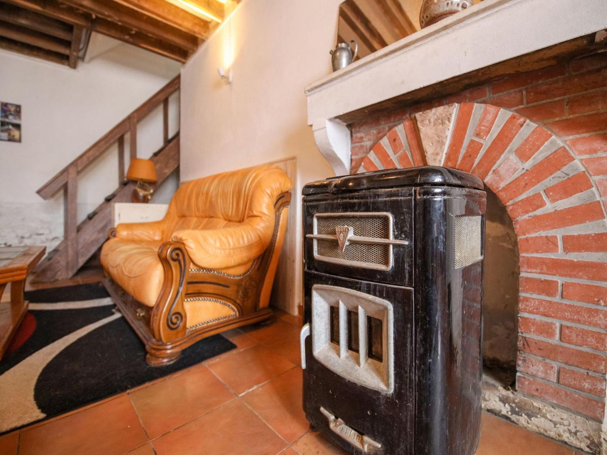 Traditional Holiday Home In Brinon Sur Beuvron Екстер'єр фото