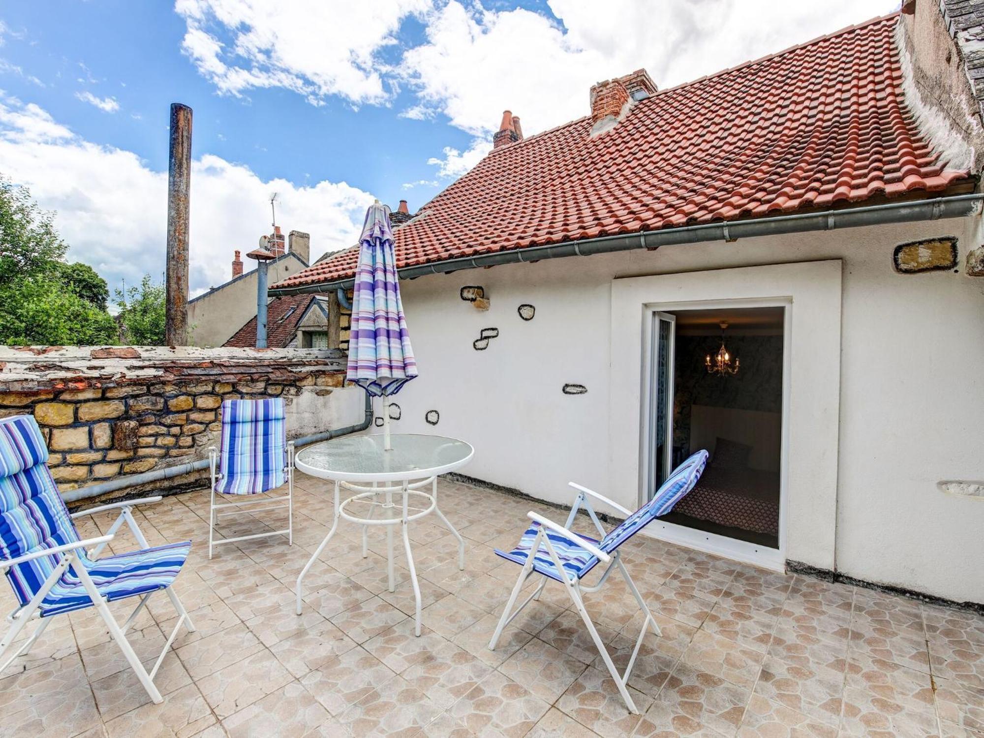 Traditional Holiday Home In Brinon Sur Beuvron Екстер'єр фото