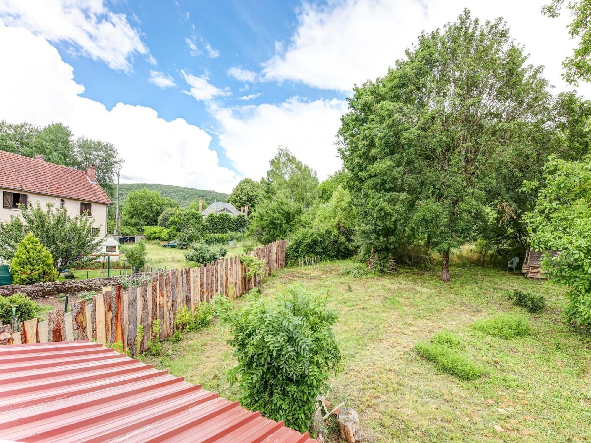 Traditional Holiday Home In Brinon Sur Beuvron Екстер'єр фото